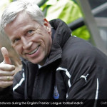 Alan Pardew gestures during the English Premier League football match [Magpies Zone/GettyImages/DayLife]