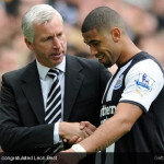 Alan Pardew is congratulated Leon Best [Magpies Zone/GettyImages/DayLife]