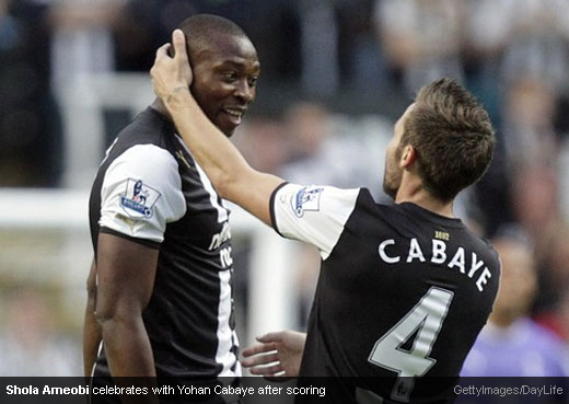 Shola Ameobi celebrates with Yohan Cabaye after scoring [Magpies Zone/GettyImages/DayLife]