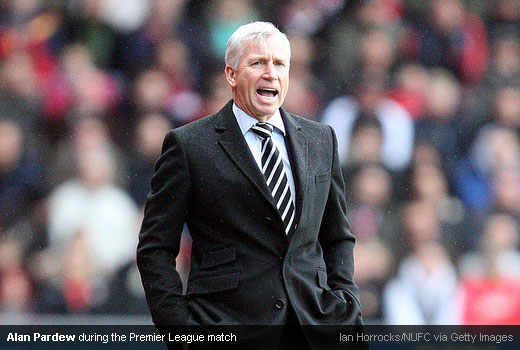 Alan Pardew during the Premier League match